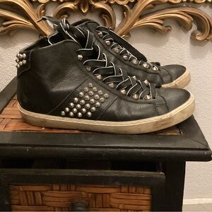 Leather crown Studded Black High-Top Sneakers